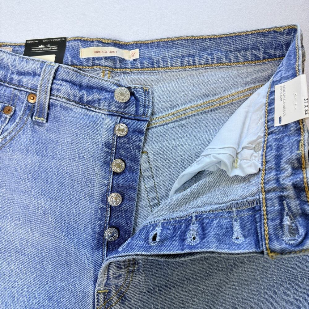 Levi's Premium Women's 31x33 Medium Wash Blue Denim Ribcage Boot High Rise Jeans - Picture 5 of 9